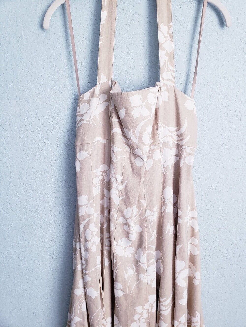 Veronica Beard Amalia Khaki & White Floral Cotton Blend Halter Dress - Picture 4 of 10